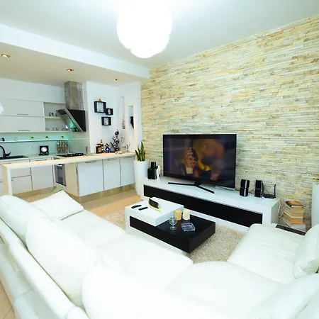 Lägenhet Hana Hot Tub *