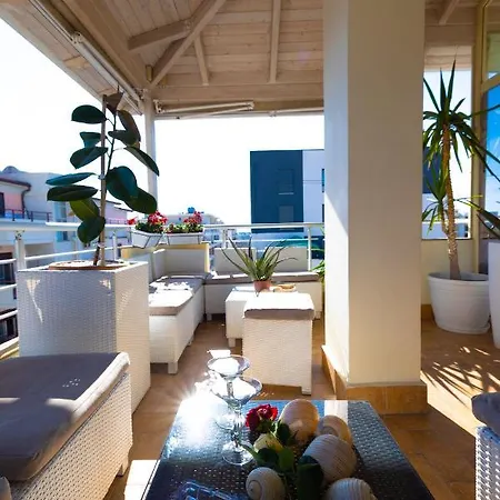 Lägenhet Hana Hot Tub Vlorë