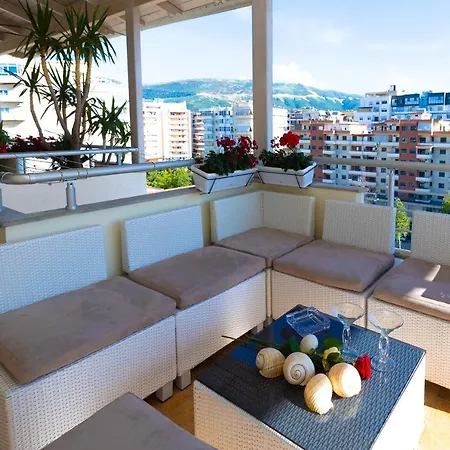 Hana Hot Tub * Vlorë