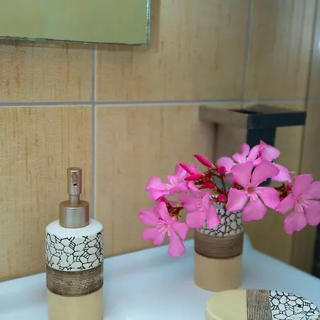 Lägenhet Hana Hot Tub *