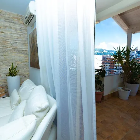 Hana Hot Tub Avlonya