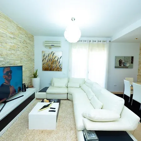 Apartamento Hana Hot Tub Vlorë