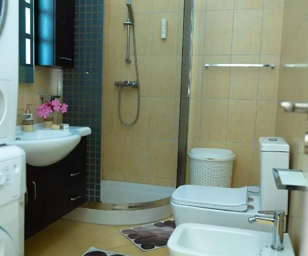 Hana Hot Tub Avlonya